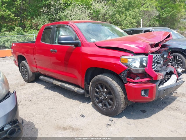 Salvage Toyota Tundra Image