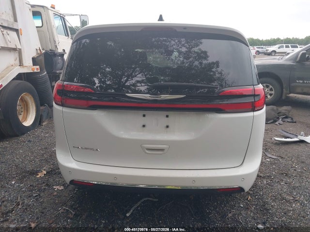 Chrysler Pacifica Touring L