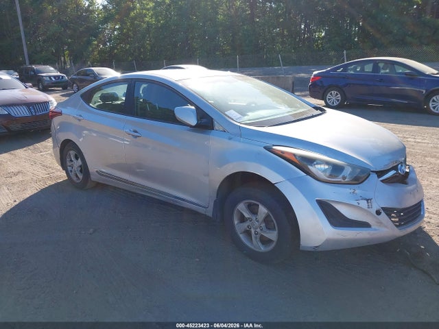 Salvage Hyundai ELANTRA Image
