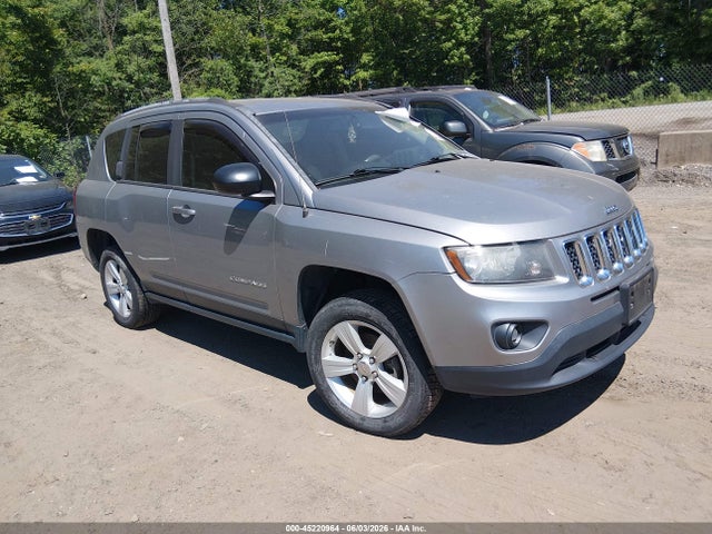 Salvage Jeep Compass Image