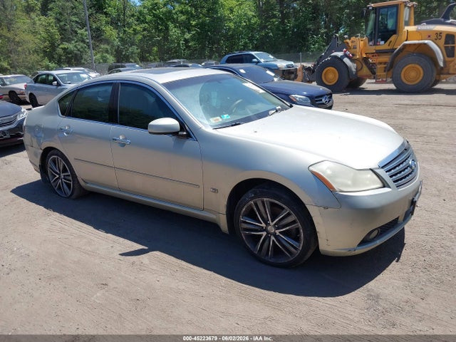 Salvage INFINITI M35x Image