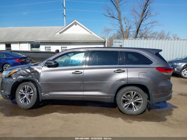 Toyota Highlander Le