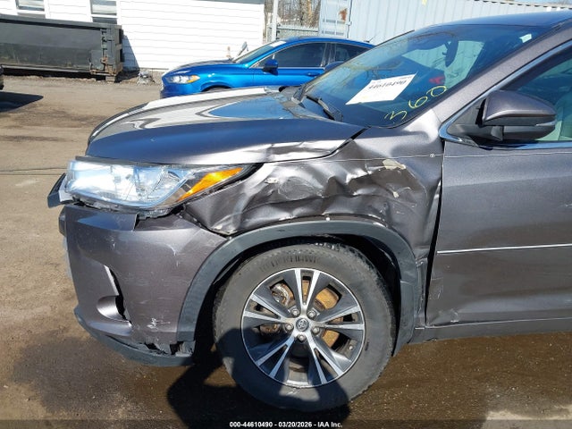 Toyota Highlander Le