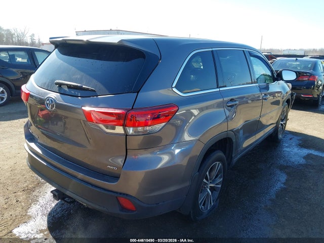 Toyota Highlander Le