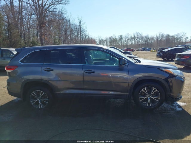 Toyota Highlander Le
