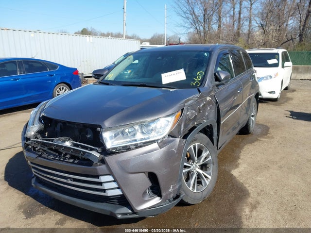 Toyota Highlander Le