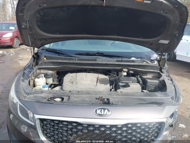 Kia Sedona Lx