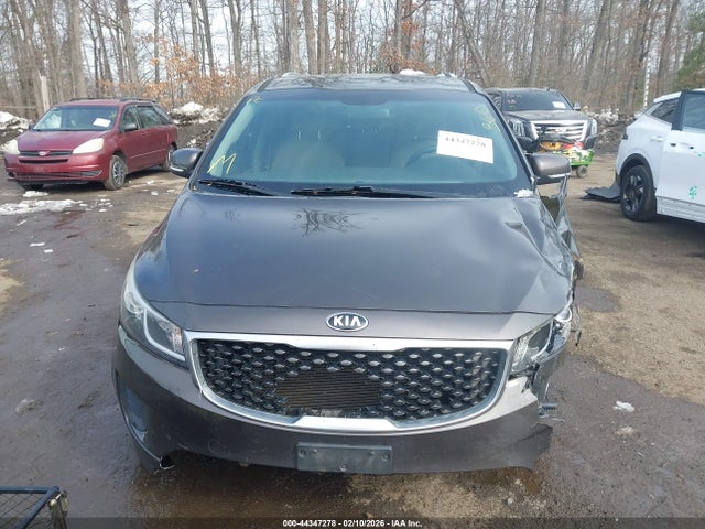 Kia Sedona Lx