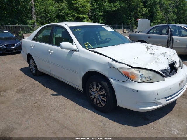 Salvage Toyota Camry Image