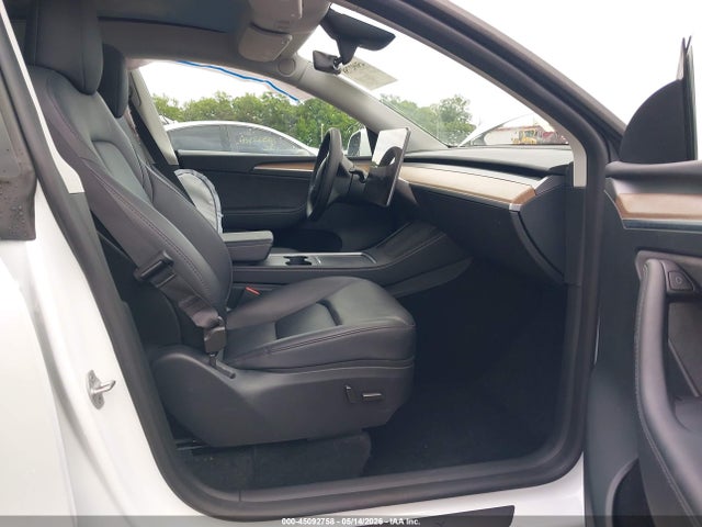 Tesla Model Y Long Range Dual Motor All-wheel Drive