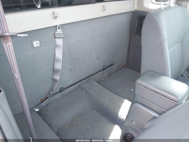 Nissan Frontier Xe-v6