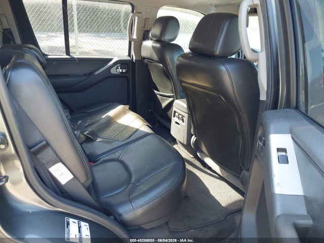 Nissan Pathfinder Se