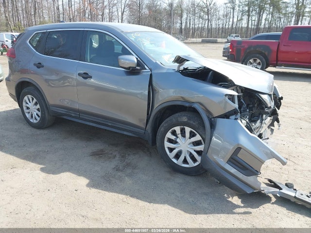 Salvage Nissan Rogue Image