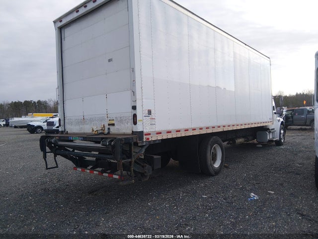 Freightliner M2 106