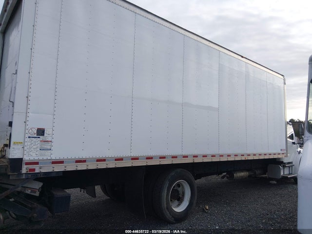 Freightliner M2 106