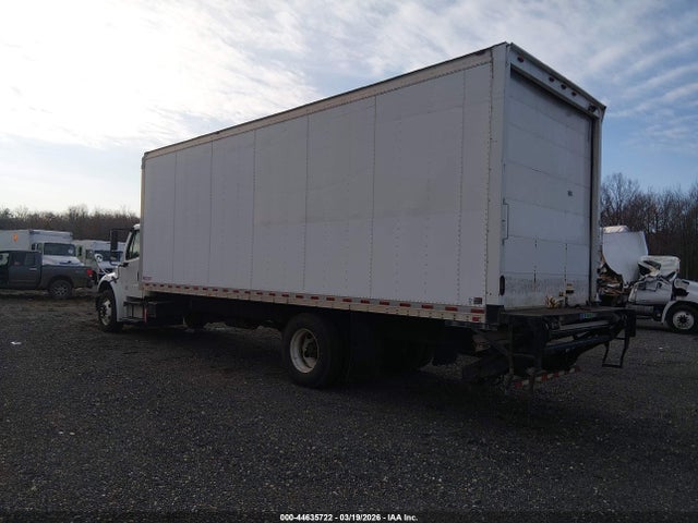 Freightliner M2 106
