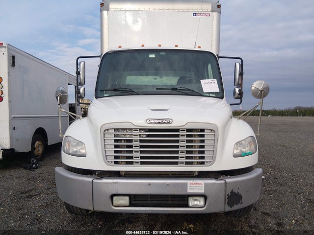 Freightliner M2 106