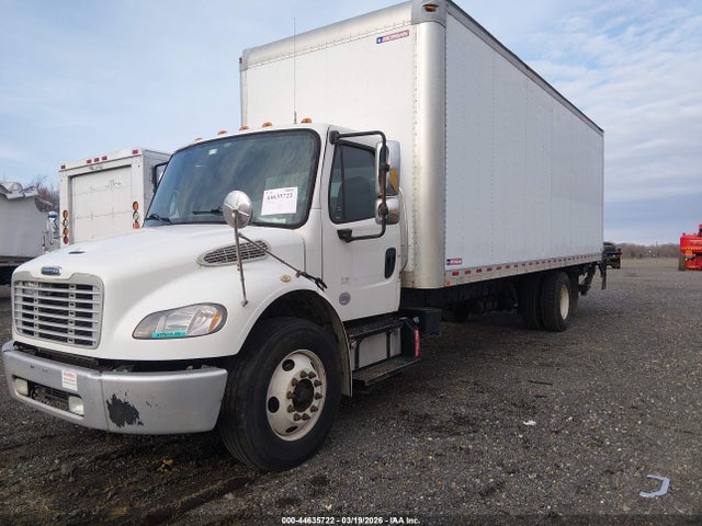Freightliner M2 106