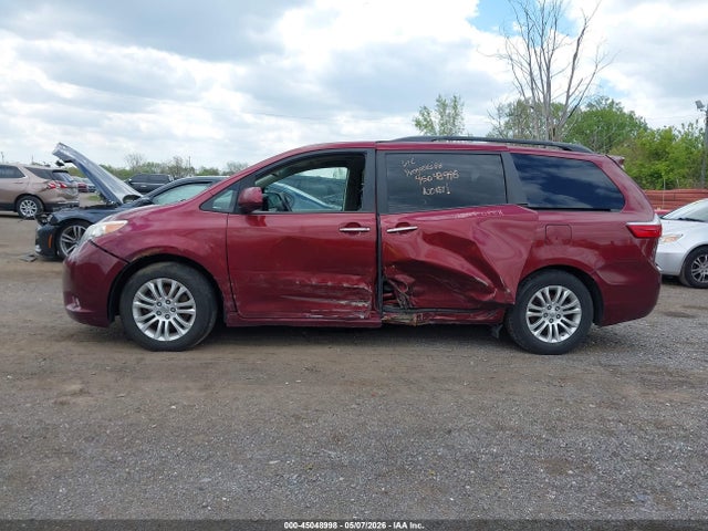 Toyota Sienna Xle 8 Passenger
