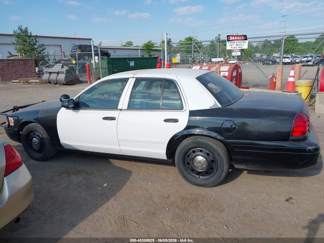 Ford Crown Victoria