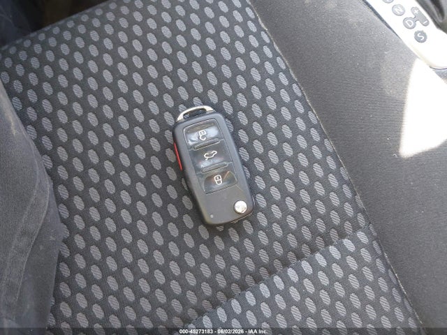 Volkswagen Tiguan S
