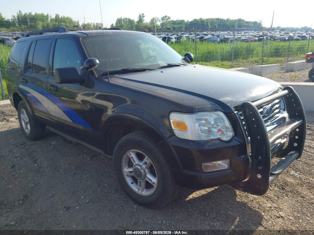 Salvage Ford Explorer Image
