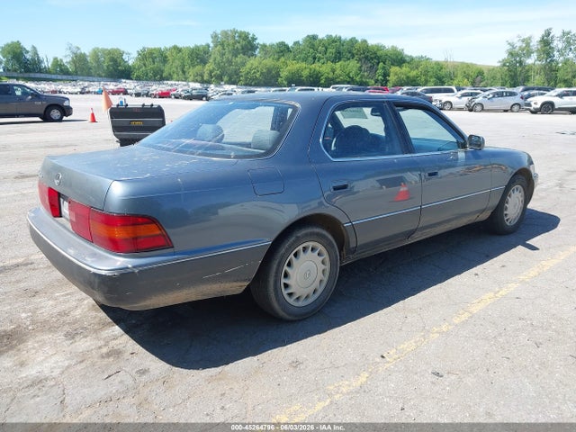 Lexus LS 400