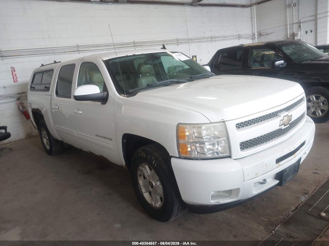 Salvage Chevrolet Silverado 1500 Image