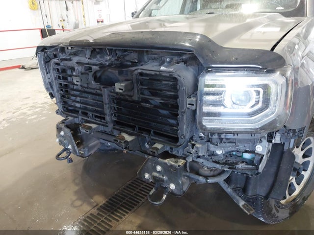 GMC Sierra 1500 Denali