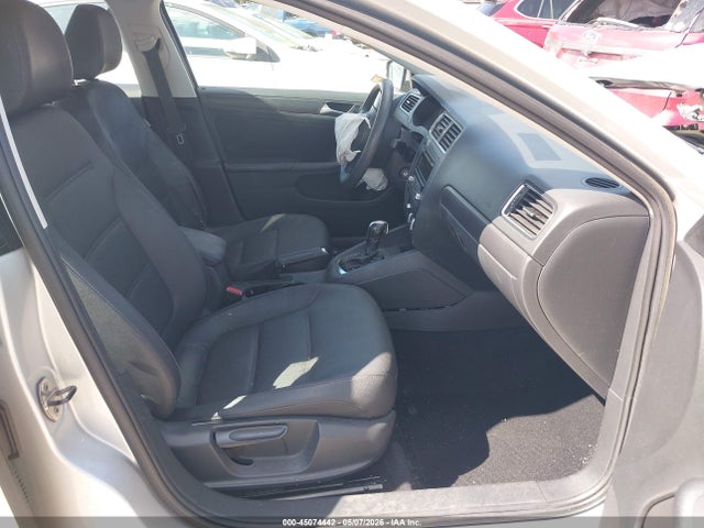Volkswagen Jetta 2.5l Se