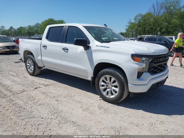 Salvage Chevrolet Silverado 1500 Image