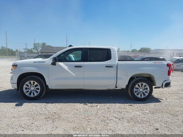 Chevrolet Silverado 1500 4wd  Short Bed Custom