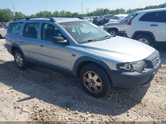 Salvage Volvo V70 Image