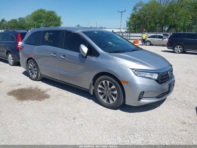 Salvage Honda Odyssey Image