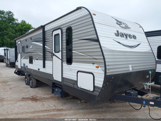 Salvage Jayco Other Image