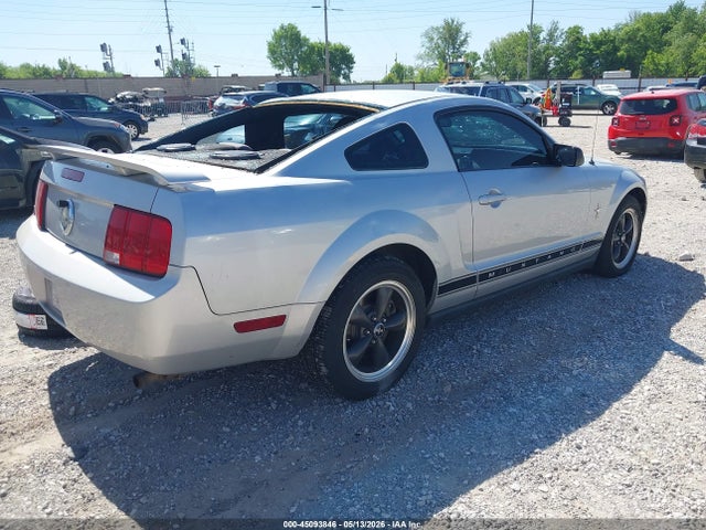 Ford Mustang V6