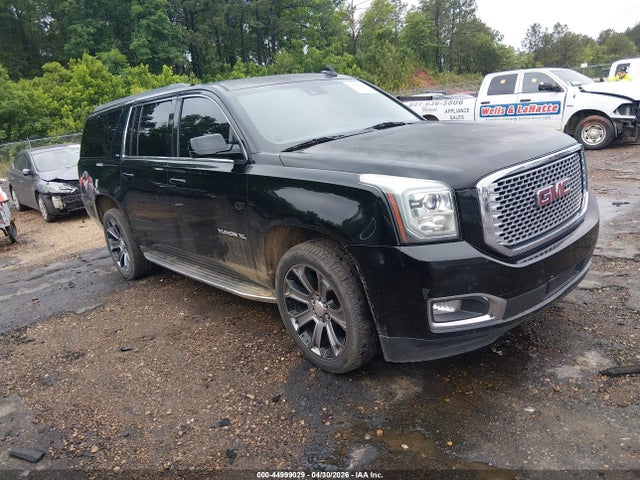 Salvage GMC Yukon Image