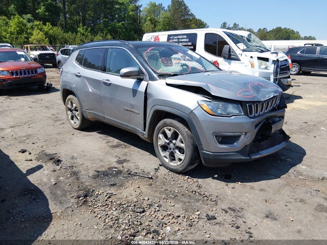 Salvage Jeep Compass Image