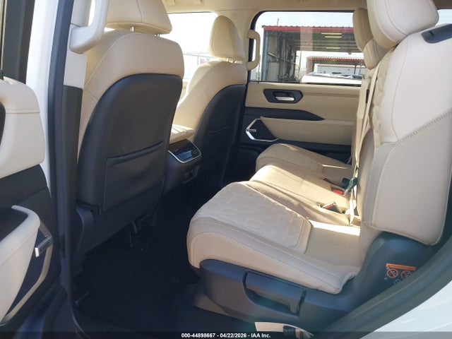 Nissan Armada Platinum 2wd