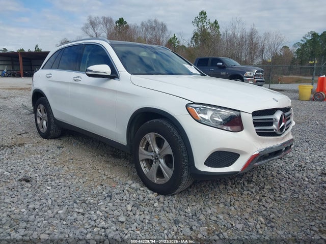 Salvage Mercedes-Benz GLC Image
