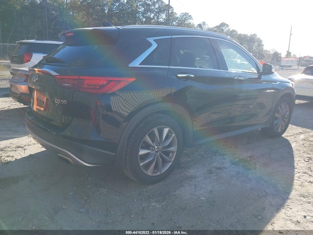 INFINITI Qx Luxe