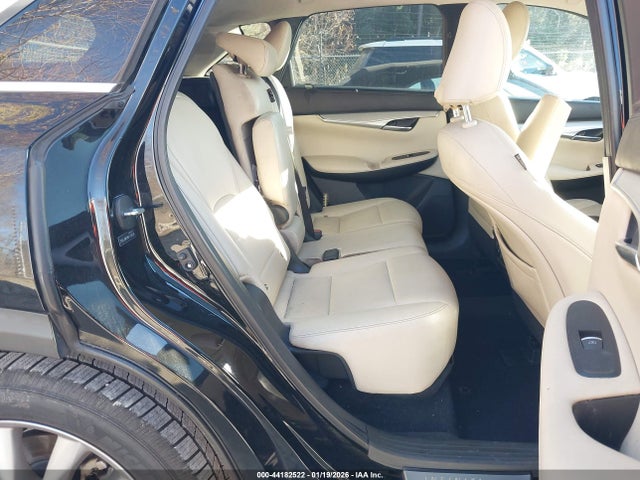 INFINITI Qx Luxe