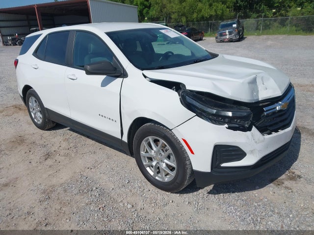 Salvage Chevrolet Equinox Image