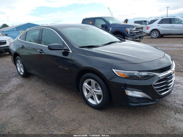 Salvage Chevrolet Malibu Image