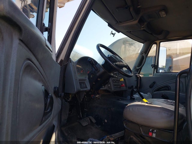 International 7000 7600