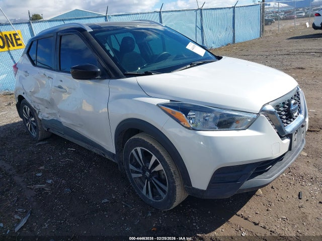 Salvage Nissan Kicks Image