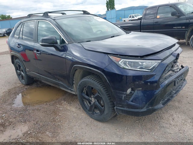 Salvage Toyota RAV4 Image