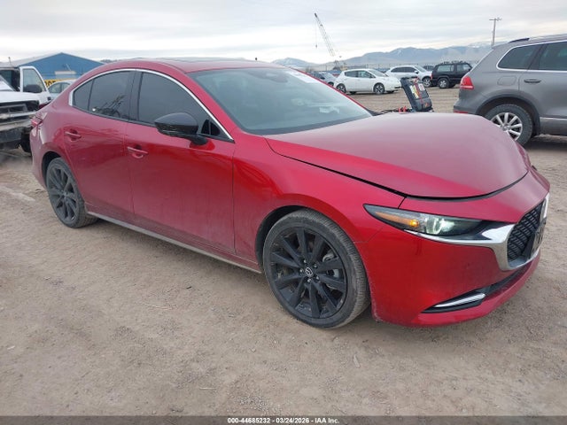 Salvage Mazda Mazda3 Image