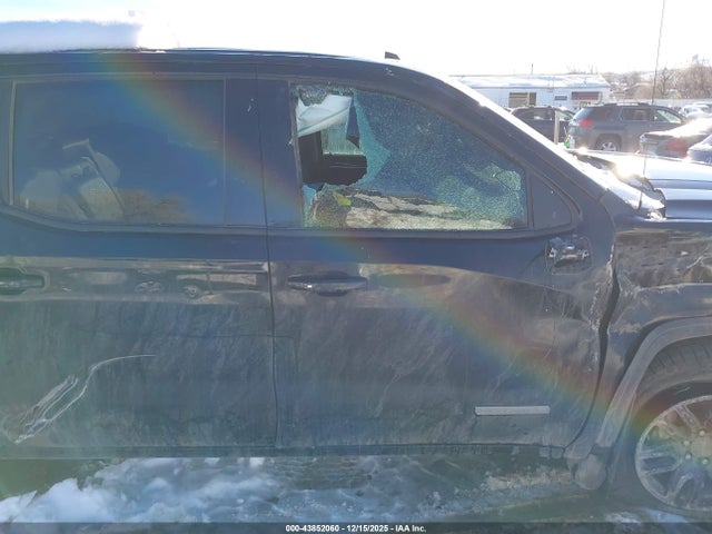 GMC Sierra 1500 4wd  Standard Box Elevation