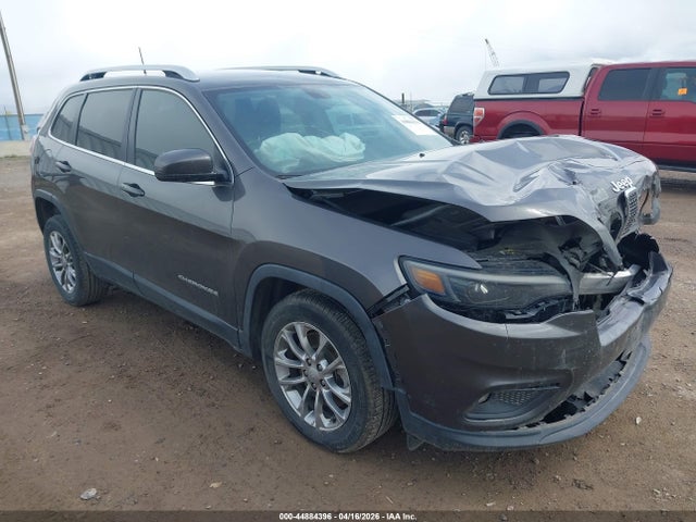 Salvage Jeep Cherokee Image